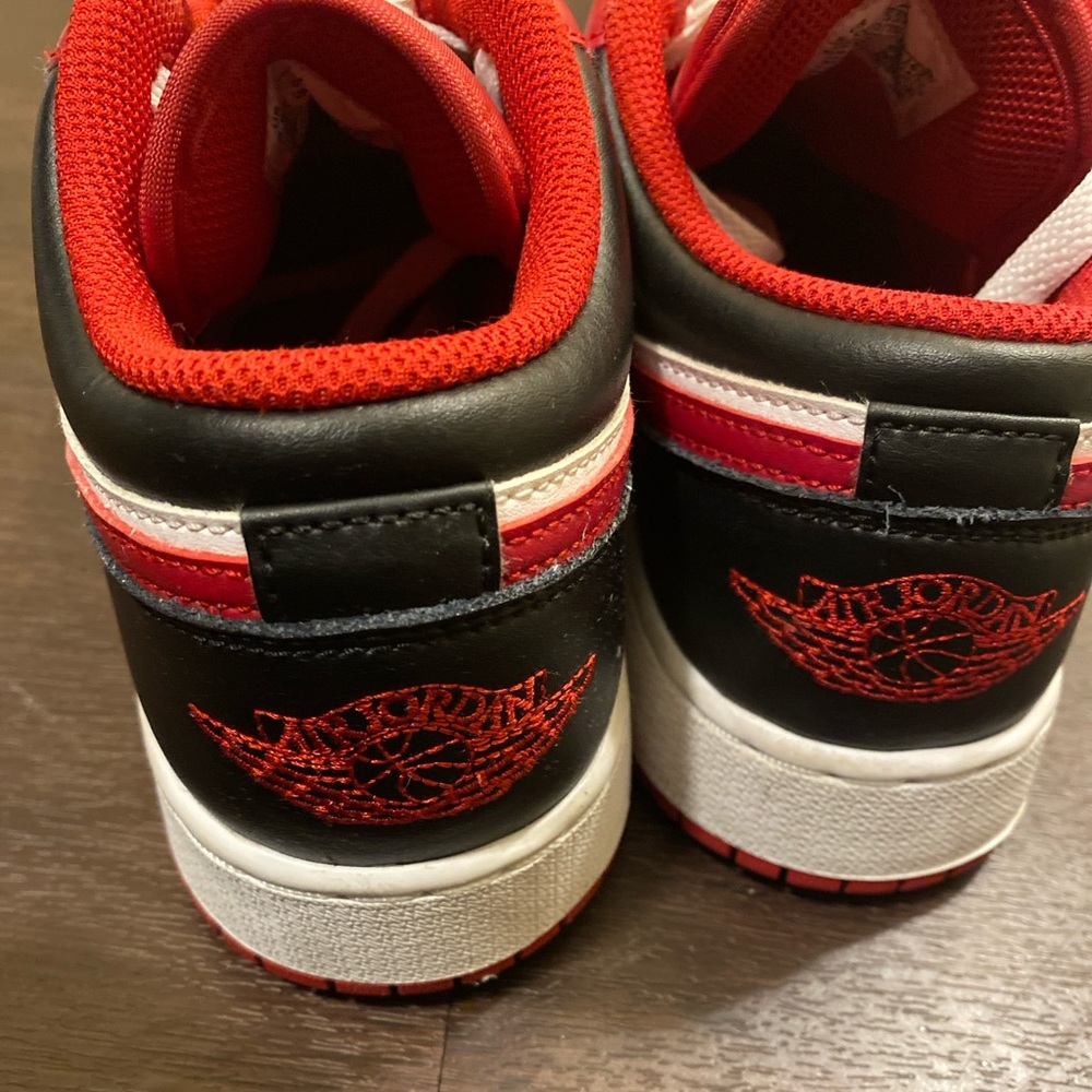 🖤❤️ Nike Air Jordan 1 low retro bred shoes 6.5y